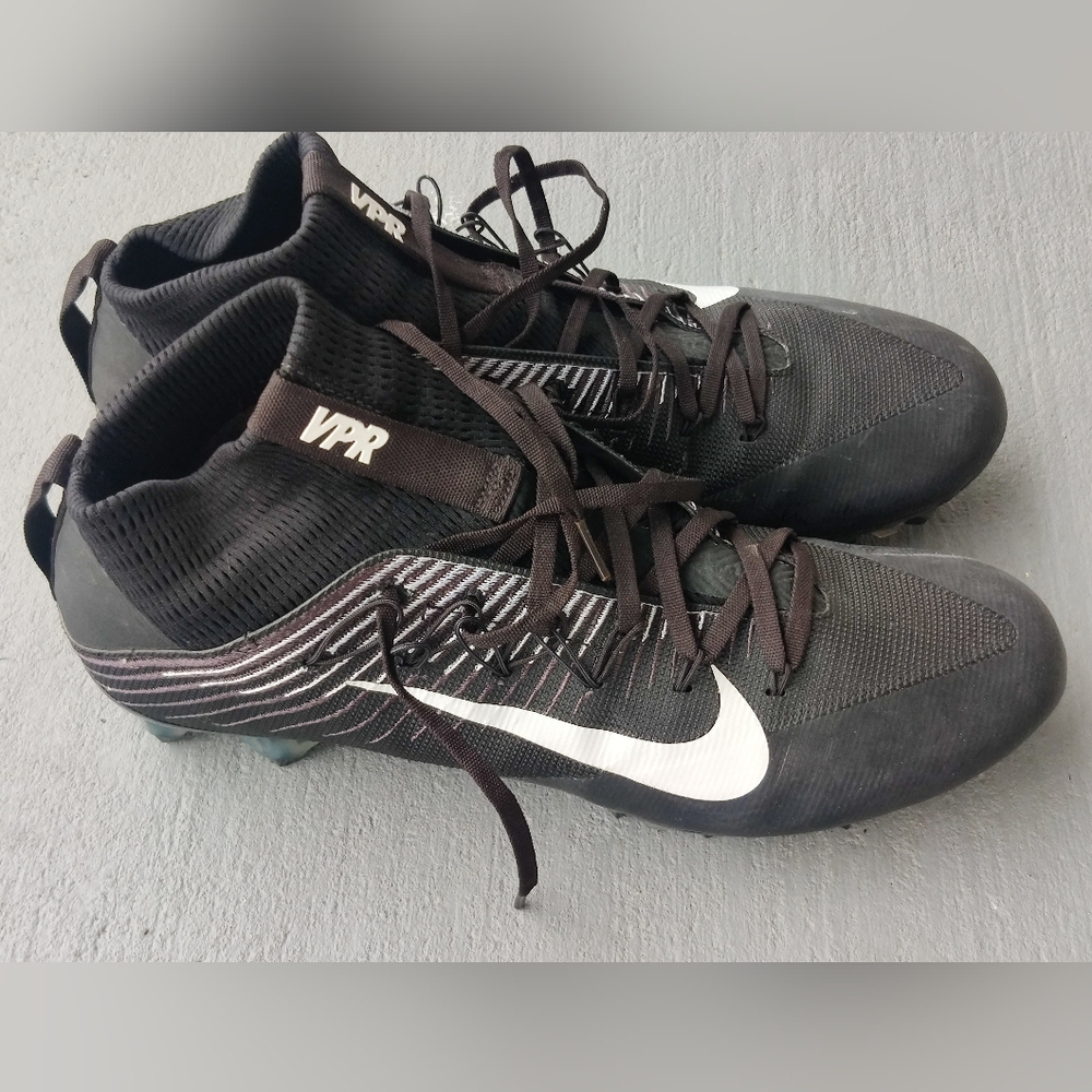 Nike Vapor Untouchable 2 Flyweave Cleats – Men’s Size 13 – Black